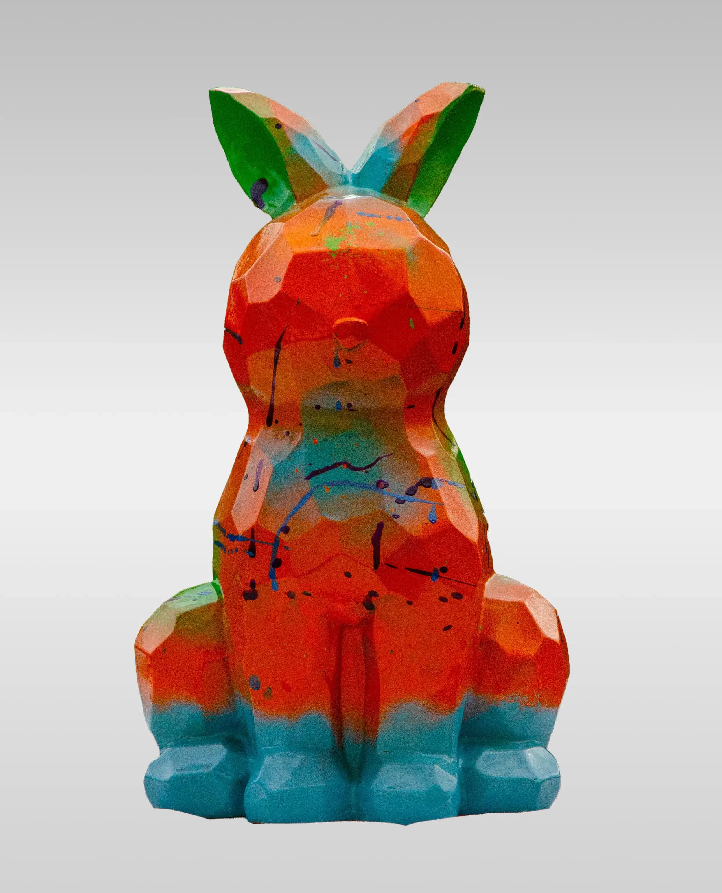 Carotène - Statue de lapin en résine orange