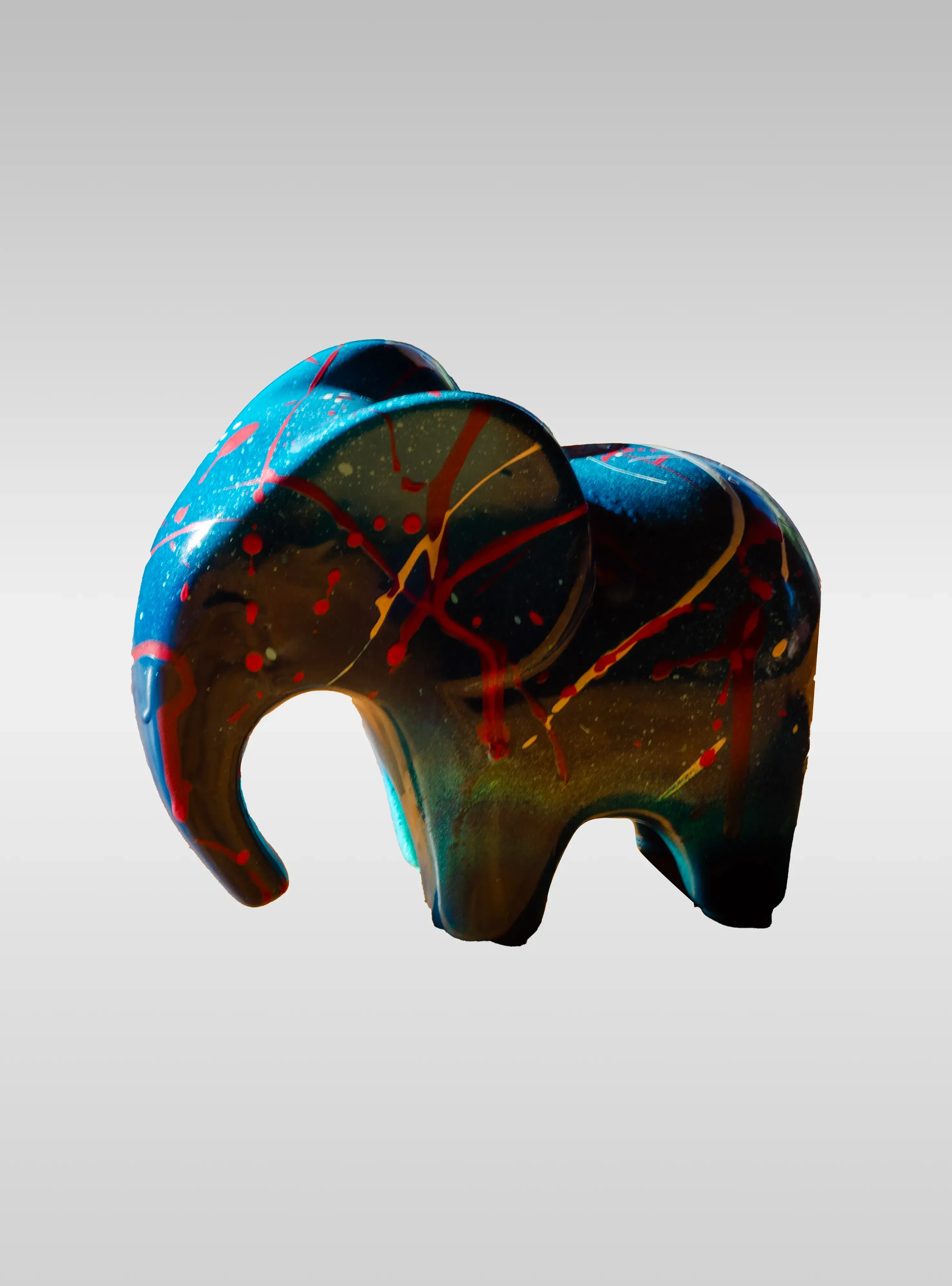 Elephant "Nebula Pachyderm" - L’univers capturé dans une statuette